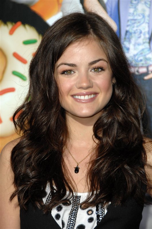 Lucy Hale - Images Hot