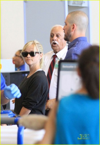 Reese Witherspoon: LAX Liftoff with Jim Toth!