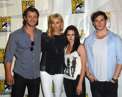 "Snow White and the Huntsmen" Comic-Con panel (July 23) along with the debut character shots!