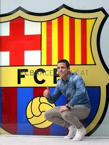  Alexis is now in Barcelona