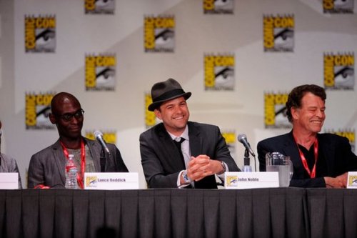  Comic-Con 2011 - Fringe Cast