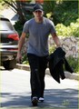 Jake Gyllenhaal Works It Out in Los Feliz - jake-gyllenhaal photo