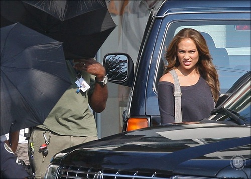  Jennifer - What to expect... Film set - Filming in Atlanta Georgia - July 26, 2011