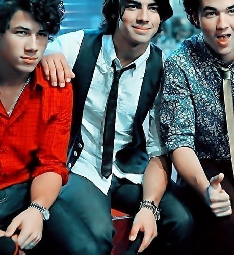  Jonas brothers edited pics!