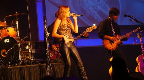 Miley - Starkey Hearing Gala - Performance - July 24, 2011