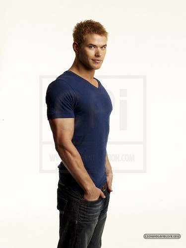 New outtakes of Kellan for Men's Health