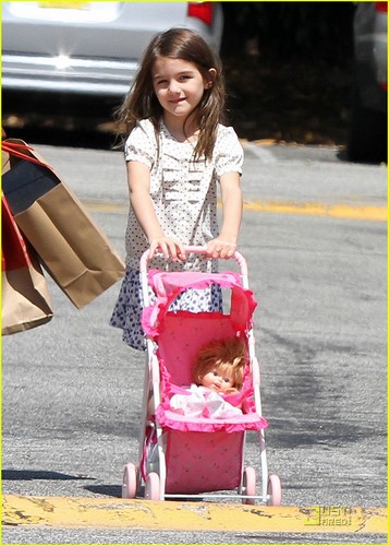  Suri Cruise Pushes the Baby Carriage