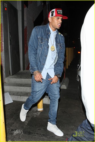  Chris Brown: 'Excited' to Perform at the VMAs!