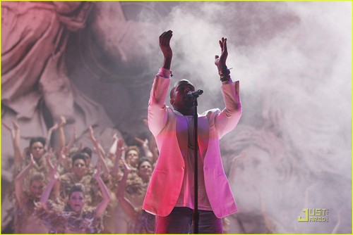  Kanye West: Splendour in the césped, hierba música Festival!