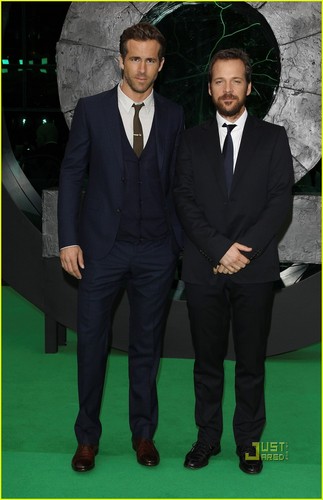 Ryan Reynolds: 'Green Lantern' Berlin Premiere!
