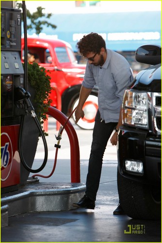  Shia LaBeouf: Curly Hair at the Gas Station