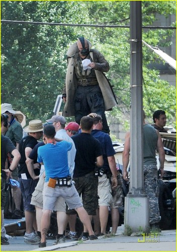  Tom Hardy: On Set As Bane for 'The Dark Knight Rises!'