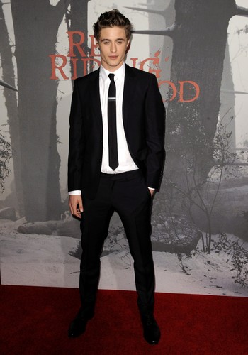 2011 Appearances - Red Riding Hood Premiere(s)