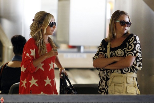  Ashley - Arriving at LAX airport - August 02, 2011