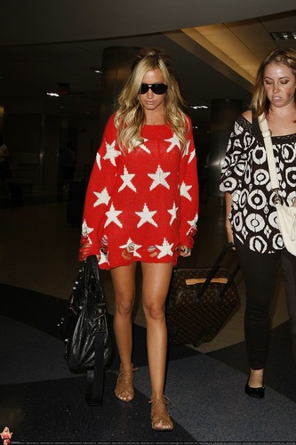  Ashley - Arriving at LAX airport - August 02, 2011