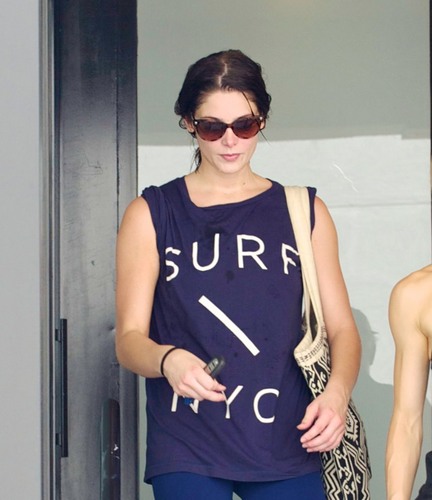  Ashley Greene leaves the Gym in Studio City, Aug 2