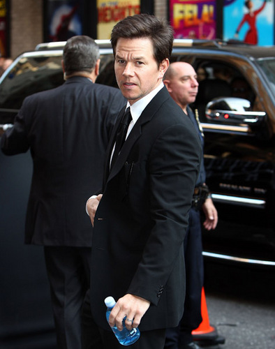  August 2 2010 - Late tampil With David Letterman