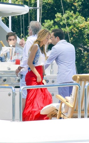  Blake Lively, Chace Crawford and Ed Westwick filming Gossip Girl in a yacht in Long Beach, CA (Augus