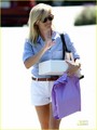 Reese Witherspoon: Summertime Cake Delivery - reese-witherspoon photo