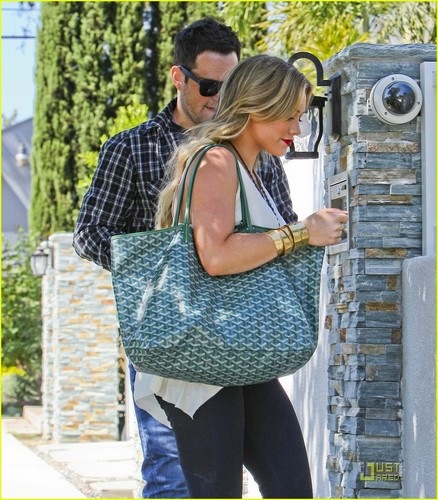 Hilary Duff & Mike Comrie: Party Pair!