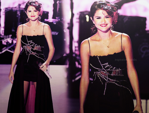 Selena @ TCA