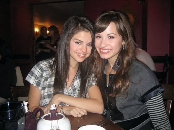 selydemi Selena Gomez and Demi Lovato Photo 24456557 Fanpop