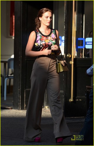  Blake Lively & Leighton Meester: 'Gossip Girl' in Queens!