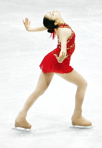 Yuna Kim, in competiton
