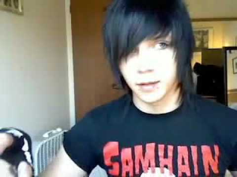  andy sixx gepostet a vlog talking about his bug theroy..but witch vlog number was it?