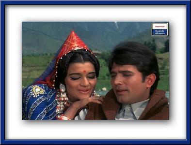  Asha Parekh with Super bituin Rajesh Khanna in which movie?