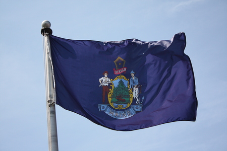  maine -- state flag adopted what flag ?