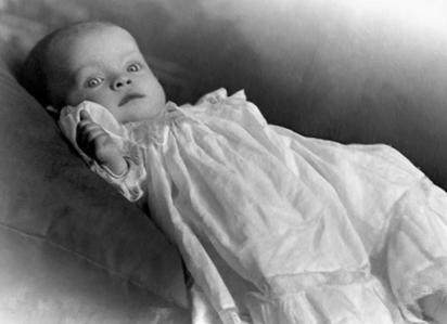 CLASSIC STARS AS BABIES - Who is she?