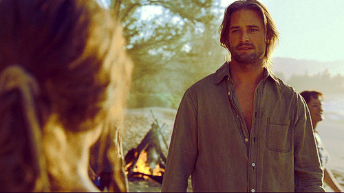  Kate went after Jack in S3 , after she get back , what did Sawyer do when he saw her?