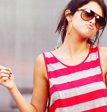 who is the idol Selena ??? 