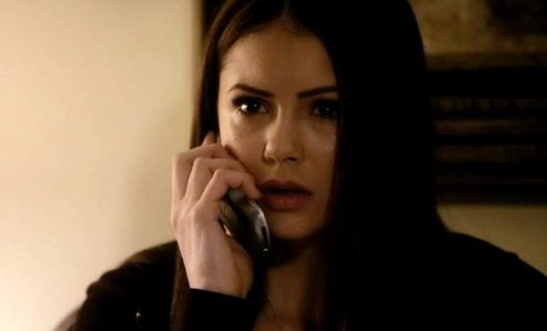 In what episode does Elena call Isobel and hears her voice?