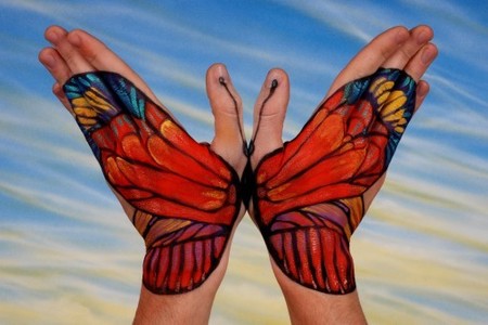  This hand painting was inspired bởi butterfly.