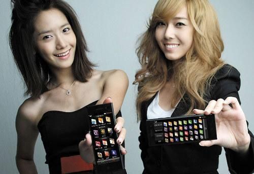 Who is a big fan of Yoona and Jessica?
