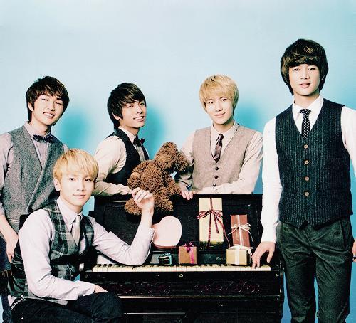  Which SHINee member thought that the meaning of the restaurant "TGI Friday's" name was "Today's Great Item"?