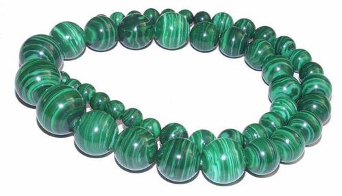 This necklace was made of Emerald.