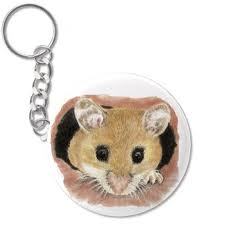  What animal is on this keychain?
