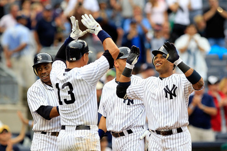What extraordinary feat did the New York Yankees accomplish in a home game against the Oakland Athletics on the 25th of August, 2011?