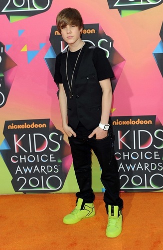  Justin Bieber at the 2010 Kids Choice Awards