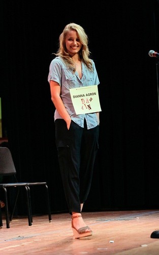  Dianna @ "A Spelling Bee For Cheaters" Benefit