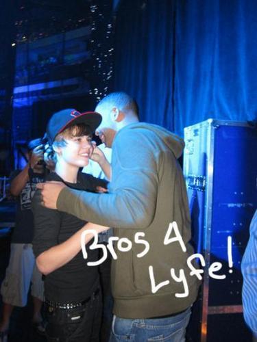 Drake Supports The Biebs!