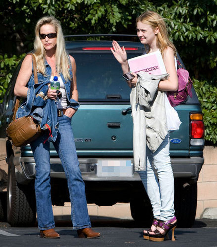  Cherie Currie with Dakota Fanning