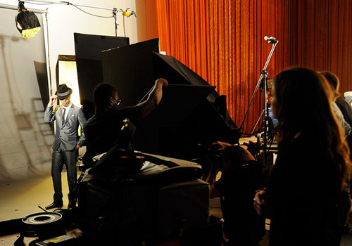  পাতিহাঁস at the 2010 VMA promo shoot.