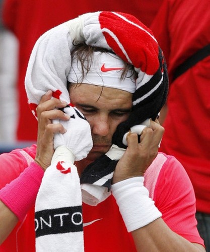  Rafa disappointed with towel