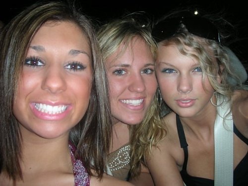  Taylor & Những người bạn