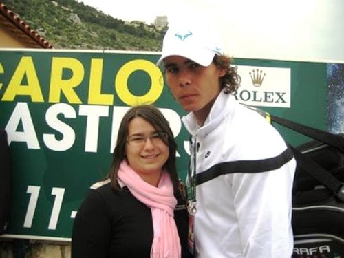 passionate fan: first she wanted the picture with Rafa ...