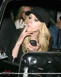  Avril smoke..